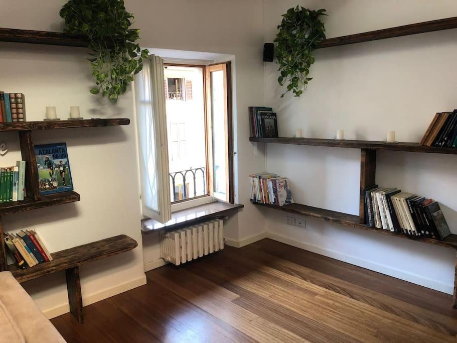 La Petite Maison - Two-Room Apartment Bergamo Exteriör bild