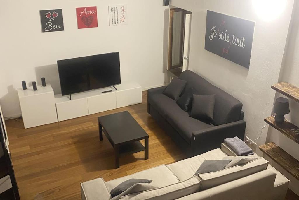 La Petite Maison - Two-Room Apartment Bergamo Exteriör bild