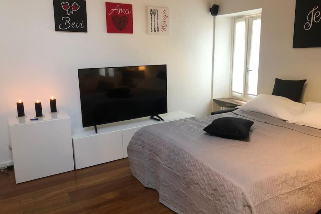 La Petite Maison - Two-Room Apartment Bergamo Exteriör bild